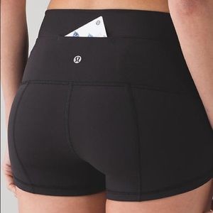 Lululemon wunder short